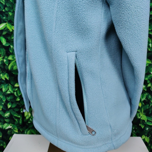 North Face Zip Pullover (Light Blue) - Picture 6 of 8